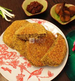 杂粮贴饼子的做法步骤：9