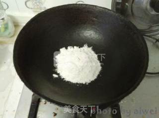 自来白月饼的做法步骤：2