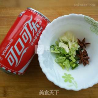 可乐鸡翅的做法步骤：2