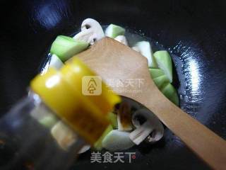 蘑菇煮夜开花的做法步骤：8