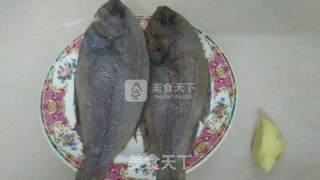 香煎龙利鱼的做法步骤：1