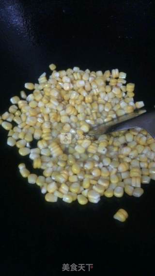 玉米胡萝卜炒饭的做法步骤：10