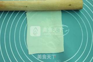 馄饨皮红豆泥小饼的做法步骤：5
