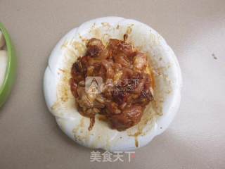 芋头蒸鸡块的做法步骤：3