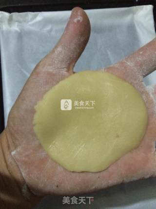 广式五仁月饼的做法步骤：8