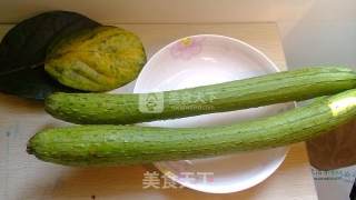丝瓜炒蛋的做法步骤：1