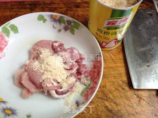 家常菜必备--香方炸豆腐的做法步骤：3