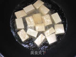 家常菜必备--香方炸豆腐的做法步骤：7