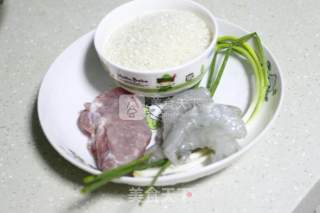 鲜虾瘦肉粥的做法步骤：1