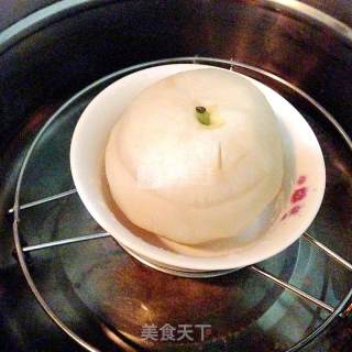 冰糖雪梨的做法步骤：2
