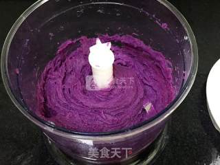酥脆不油腻的“蛋黄酥”的做法步骤：2