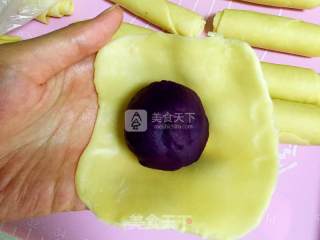 酥脆不油腻的“蛋黄酥”的做法步骤：16