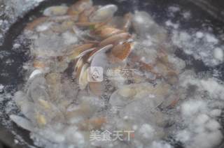 葱爆花甲螺的做法步骤：6