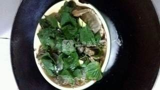 紫苏蒸大闸蟹的做法步骤：2