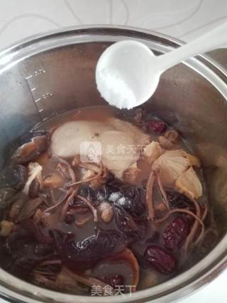 菌菇鸡汤的做法步骤：8
