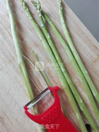 芦笋奶酪沙拉的做法步骤：2