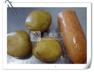 土豆火腿饼的做法步骤：1