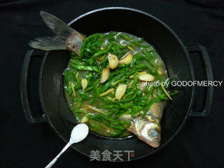 预热中秋宴席-鲜掉眉毛的红烧鳊鱼的做法步骤：16