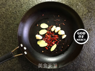 众荤之后的清口佳品-美白祛斑麻辣手撕包菜的做法步骤：5