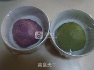 抹茶蛋黄酥和紫薯蛋黄酥的做法步骤：5