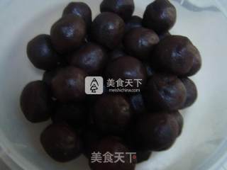 抹茶蛋黄酥和紫薯蛋黄酥的做法步骤：8