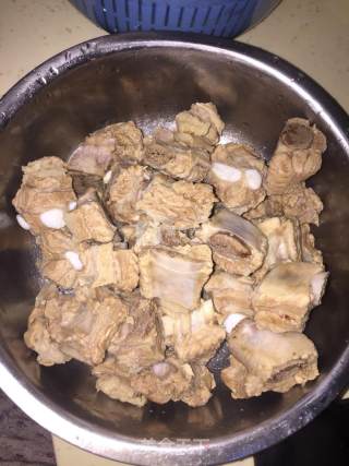排骨烧土豆的做法步骤：4