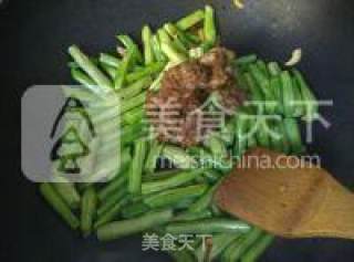 豆角炒肉的做法步骤：5