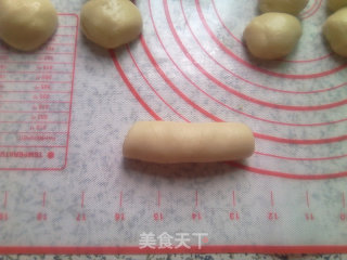 紫薯蛋黄酥的做法步骤：11