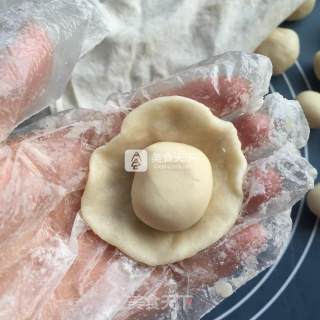 榨菜鲜肉月饼的做法步骤：4