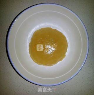 传统蛋黄莲蓉月饼（50克/个）的做法步骤：3