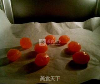 传统蛋黄莲蓉月饼（50克/个）的做法步骤：6