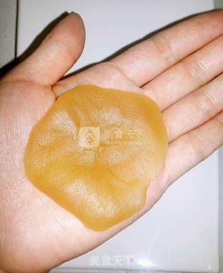 传统蛋黄莲蓉月饼（50克/个）的做法步骤：10