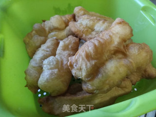 自制油条的做法步骤：11