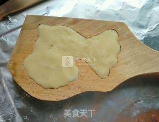 金鱼豆沙月饼的做法步骤：9