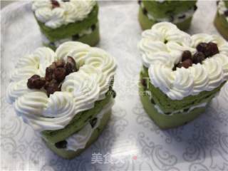 抹茶榴莲红豆蜜语蛋糕的做法步骤：24