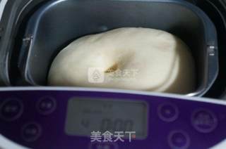 奶香豆沙面包的做法步骤：4