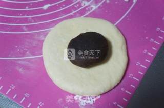 奶香豆沙面包的做法步骤：7