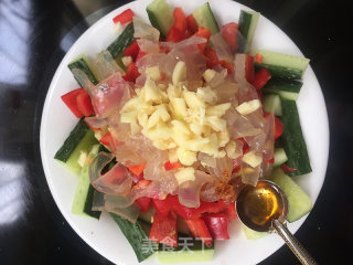 餐桌三剑客之清新爽口的凉拌辣椒黄瓜海蜇的做法步骤：9