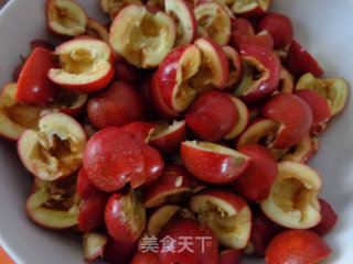 山楂酱的做法步骤：1