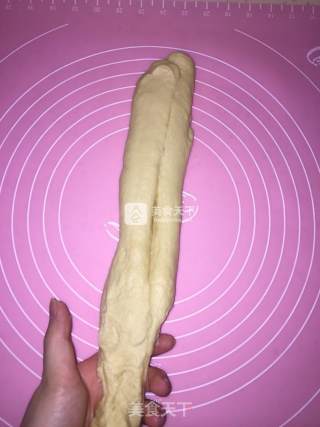 蚕宝宝面包的做法步骤：5