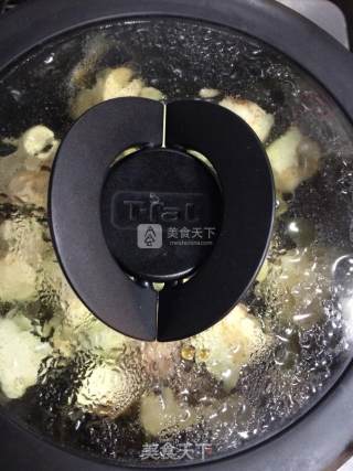 洋葱茄子炖猪肉的做法步骤：9