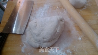再来一款美味包子——红糖枸杞红枣玫瑰鲜花包的做法步骤：1