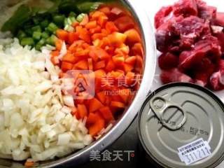 番茄烩牛腩的做法步骤：1
