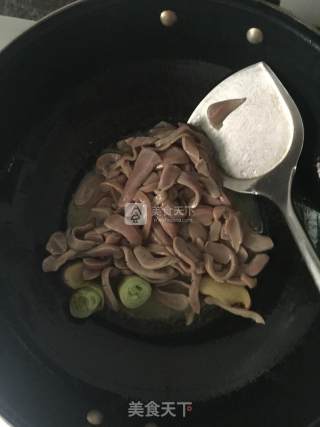 炒腰片的做法步骤：3