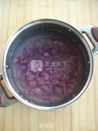 紫薯玫瑰露的做法步骤：3