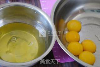 芝麻蛋糕的做法步骤：1