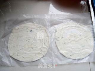 飞饼培根卷的做法步骤：1