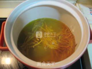 排骨虫草汤的做法步骤：7