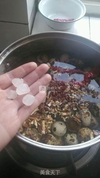 五香鹌鹑卤蛋的做法步骤：8