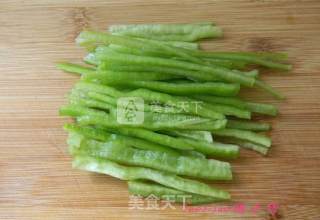 尖椒土豆丝的做法步骤：2